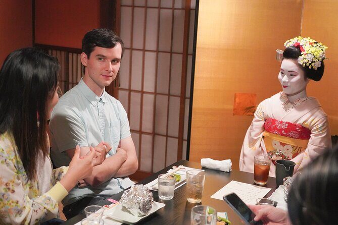 Dinner with Maiko in a Traditional Kyoto Style Restaurant Tour - What you eat and drink: multiple courses, Japanese flavor variety, and choices