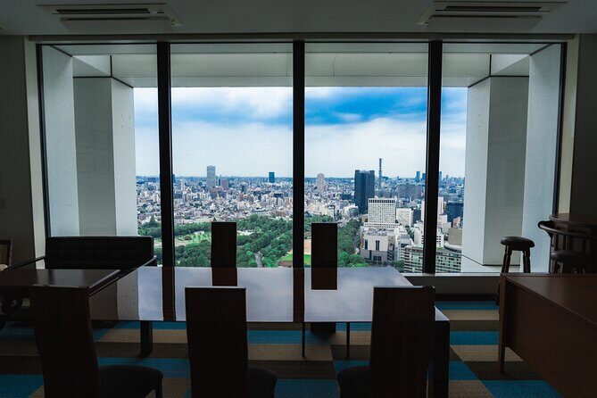 Discover Japanese Politics Over a Coffee in Tokyo - Motoakasaka arrival: where you start and what’s easy about it
