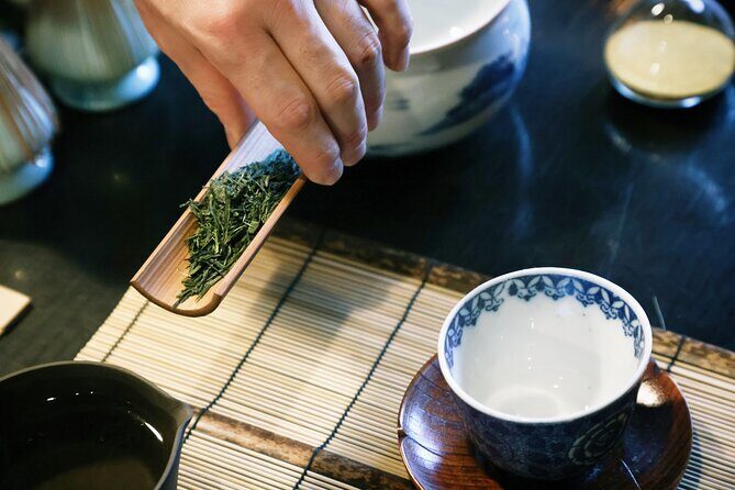 Discover Japanese Tea Blending Techniques in Osaka - Japanese tea blending in Osaka, where it feels personal