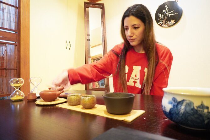 Discover Japanese Tea Blending Techniques in Osaka - Tea rituals meet modern mixology: making cocktails with tea