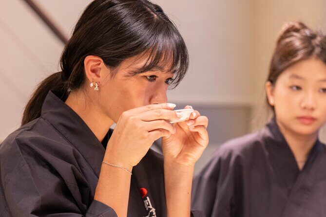 Discover Japanese Umami: Onigiri & Dashi Masterclass in Tokyo - Shaping Onigiri with Classic Fillings: Hand Skills You Can Actually Use