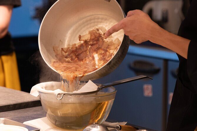 Discover Japanese Umami: Onigiri & Dashi Masterclass in Tokyo - Alcohol Tasting: Kappodo Original Sake, Included