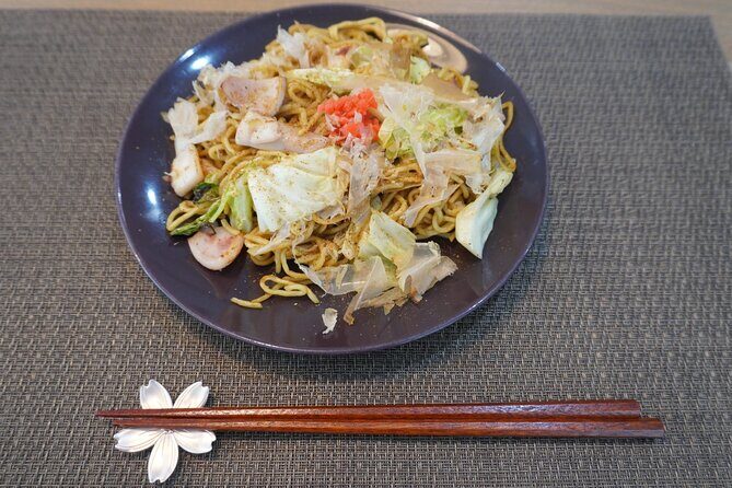 Discover Osaka Cuisine through Cooking Class Experience - Takoyaki Technique: Choosing Fillings and Getting the Texture Right