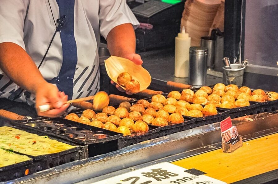 Discover Osaka, Private Customizable Tour with Expert Guides - Shinsekai: Short, Sharp Taste of Retro Osaka