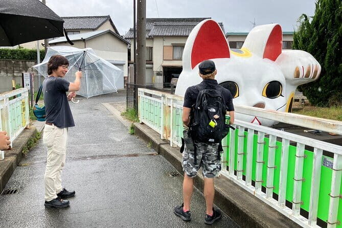 Discover The Hidden Pottery Town of Tokoname - Stop 2: Tokonyan, the giant Maneki Neko shaped like local personality