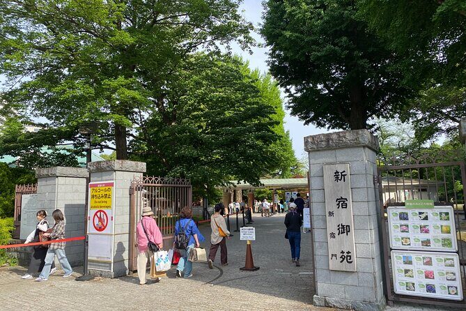 Discover the History of Shinjuku Gyoen – Private Walking Tour - How the Park’s Big Transformation Shapes What You’ll Notice