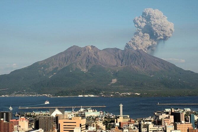 Discover the Wonders of Sakurajima Half Day Tour in Kagoshima - Ougaku Togei and ash painting: your hands make the souvenir