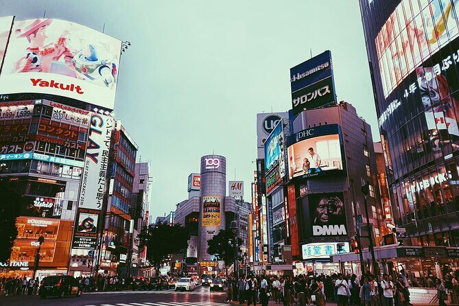 Discovering Shibuya - Walking Side Streets With Shops, Clubs, and Mini-Bars