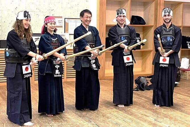Easy for everyone! Now you can play handmade mini shamisen and show off to everyone! Musical instruments, sweets and live music - Price and value: what $182.09 is really buying you