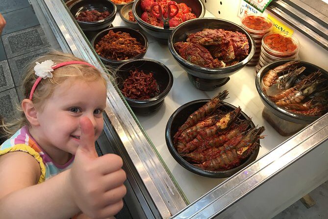 Eat, Drink & Cycle: Osaka Foodie Bike Tour - Wagyu Taster Lunch Break: Sit-Down Food After the Market Rush