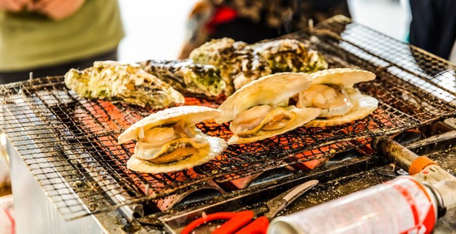 Eat Like a Local in Sapporo – Private & Custom Food Tour - The comfort-food lineup: ramen, gyoza, seafood bowls, soup curry