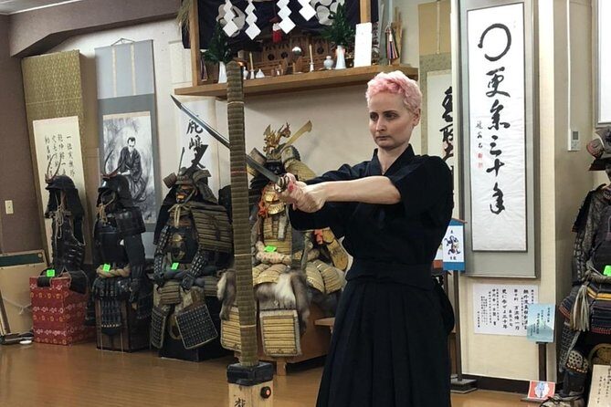Embrace the Samurai Way: Iaido Swordsmanship Experience in Tokyo - Getting dressed: the Iaido uniform and why it changes the lesson