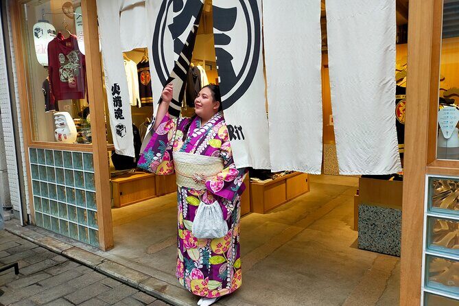 Enjoy plus size Kimono - Choosing Your Outfit: Pattern, Accessories, and Yukata vs Kimono