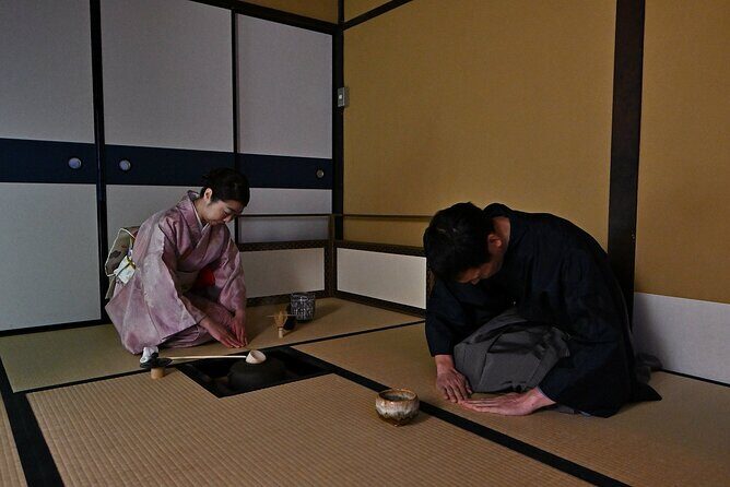 Experience a tea ceremony in an authentic tearoom, in Kyoto! - What the setting and host style do for your comfort
