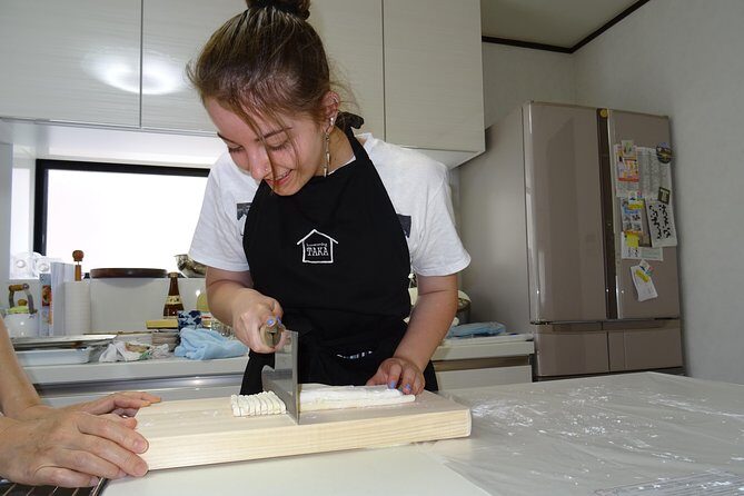 Experience all of Japanese culture and Japanese food experience classes "origami, udon, Japanese food, green tea, calligraphy" in 4 hours - Who This 4-Hour Homecoming Class Is Best For