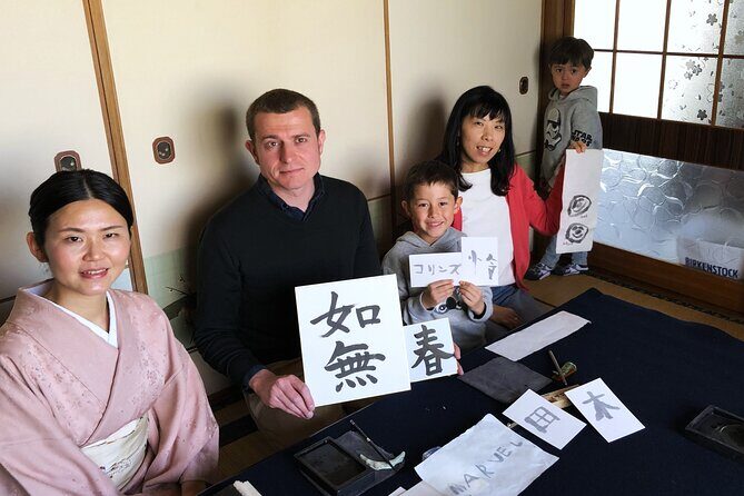 Experience an Authentic Art Form with a Professional Calligrapher - Timing, groups, and how to keep the session smooth