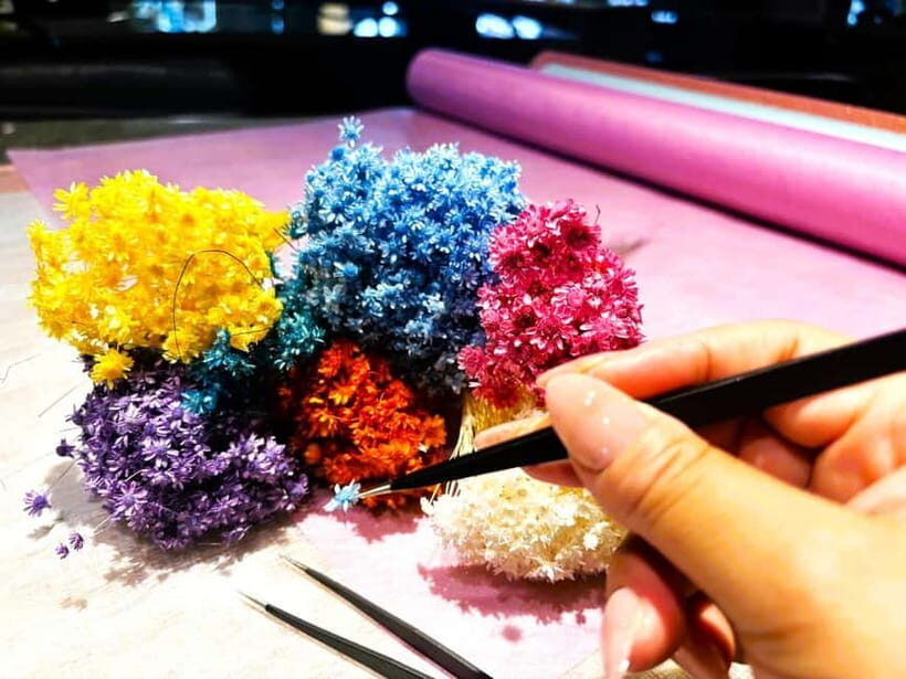 Experience Crafting a Flower-Adorned Mini Japanese Garden - Who should book this mini Japanese garden workshop