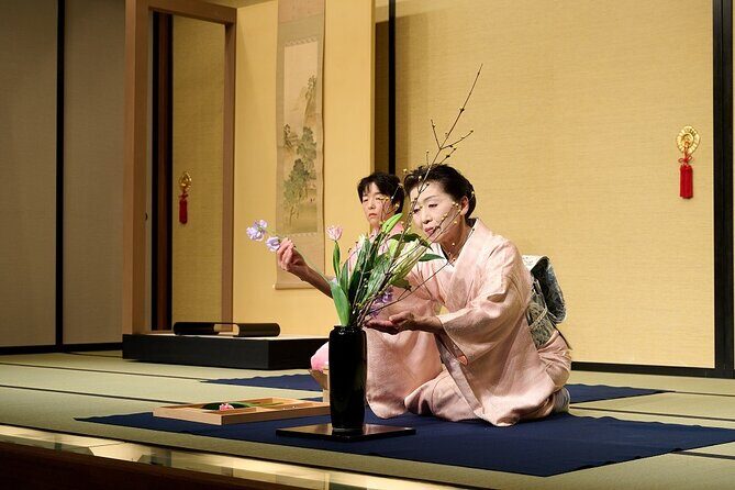 Experience Japan's Traditional Culture Night Tour in Kyoto - Price and logistics: is $175.60 worth it?