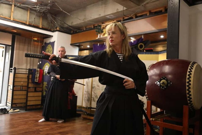 Experience Samurai and traditional Culture to the fullest - Kimono, calligraphy, and manners that make Bushido feel practical
