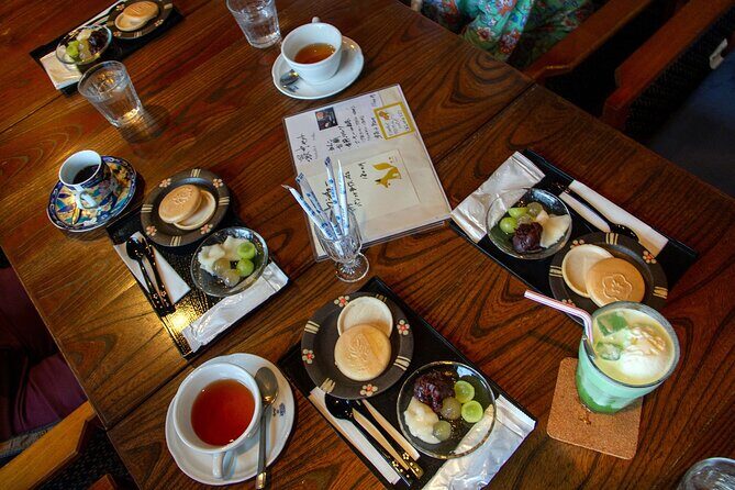 Experience the Taste of Old Tokyo in Backstreet Yanesen - Sendagi: the postwar-proof neighborhood vibe