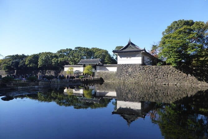 Explore Asakusa's historic landmarks - Hanayashikidori: The nostalgic Asakusa stop near the amusement park