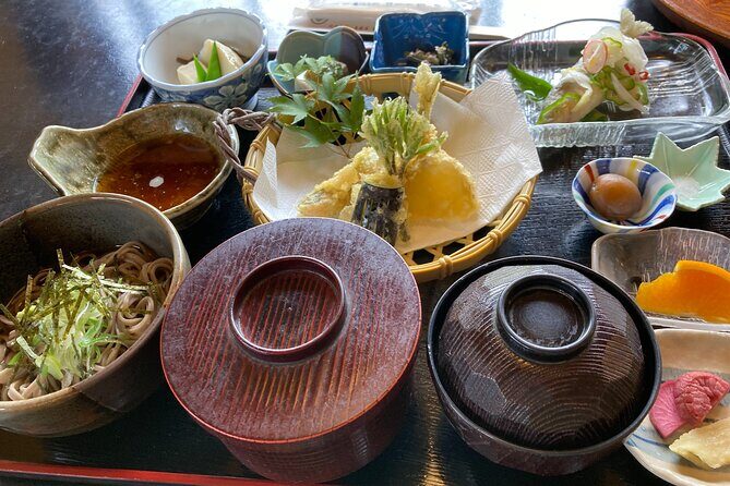 Explore Kiso Valley : Magome - Tsumago Mountain Trail Walk - Start in Magome-juku: the post town feeling right away