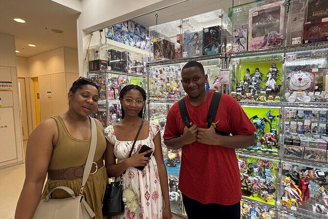 Explore Maidreamin Akihabara Walking Tour - ONODEN: Cosplay Shopping in a Tight 15 Minutes