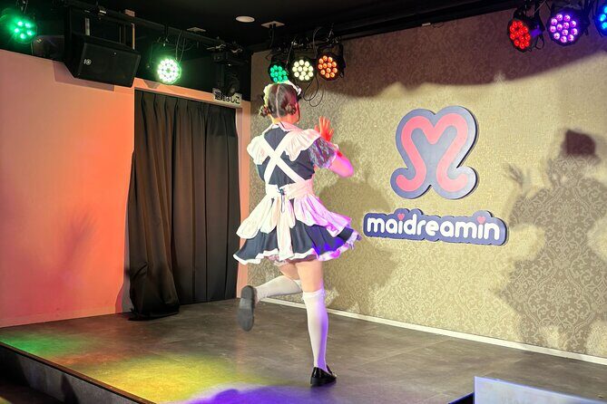 Explore Maidreamin Akihabara Walking Tour - 福福トレカ秋葉原店: Trading Card Spot for Serious Collectors