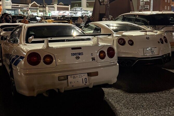 Fast and Furious Tokyo JDM secret car meet tour - Daikoku Parking Area in Yokohama: street-car culture at highway scale