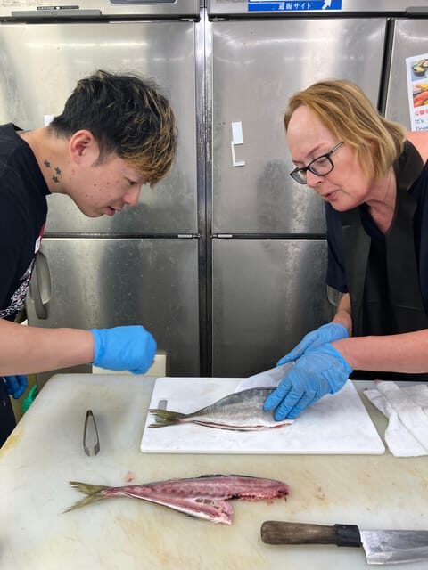 Fish cutting class - The 150-minute flow: from whole fish to sashimi and carpaccio