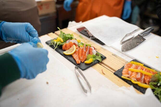 Fish Cutting workshop in Kyoto Japan - The Hands-On Class Flow: From Fish Handling to Cutting Three Pieces