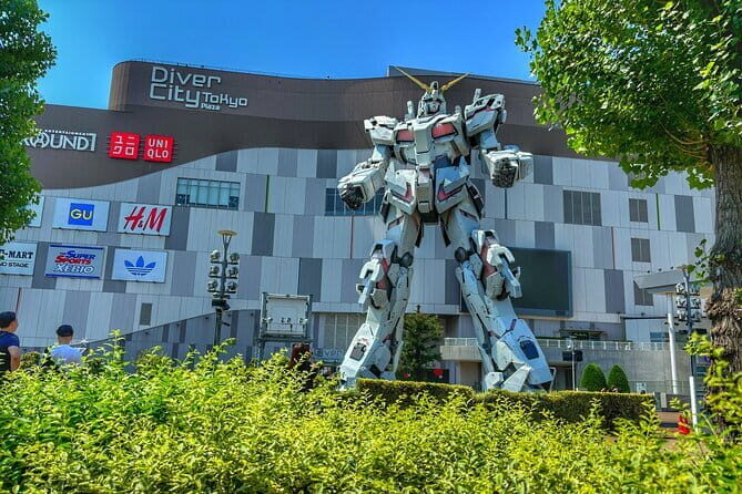 Fish Market & Tokyo Skyline Private Walking Tour - Ginza on foot: Chuo-dori luxury without the stress of planning