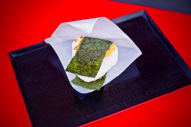 Food & Cultural Walking Tour around Zenkoji temple in Nagano - Walking Toward Zenkoji: Temple Views Plus Real Context
