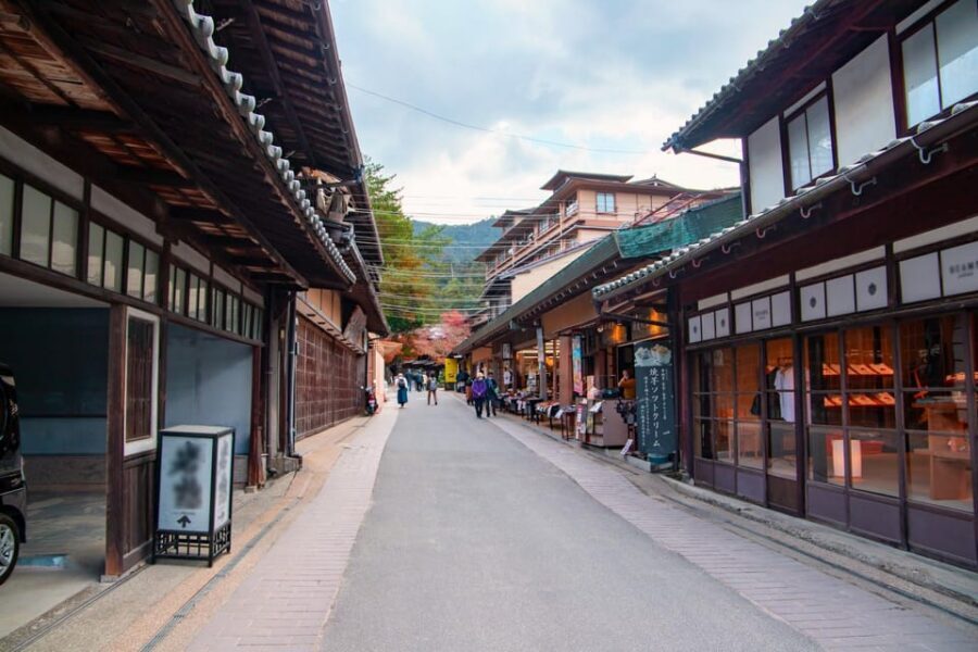 From Hiroshima: Miyajima Island Day Trip with Ropeway Ride - Omotesando Shopping Street: the lunch and browsing window that actually matters