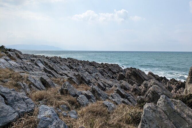 From Kanazawa: Fukui's Stunning Cliffs, Spiritual Island & Port - Tojinbo Time: Lunch With Real Cliff Energy Nearby