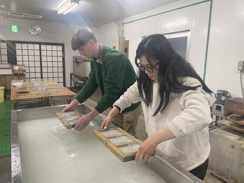 From Kanazawa: Shirakawa-go, Gokayama and Wood Carving Art - Kanazawa to Inami: where woodcarving turns into a street-level scavenger hunt