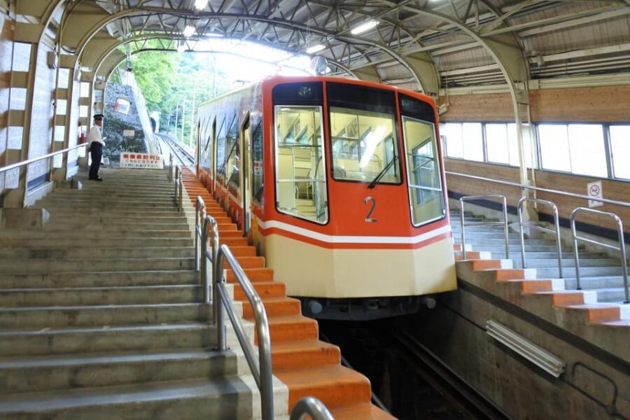 From Kanazawa/Toyama: Snow Wall & Mysterious Valley Day Tour - Meeting at Kanazawa Station or Toyama: where the day really starts