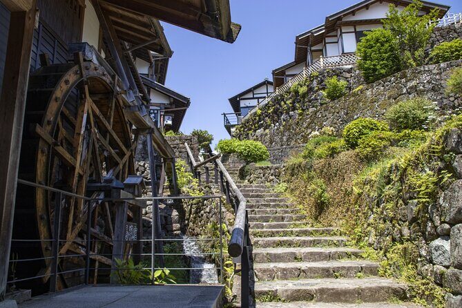 From Nagoya: Eihoji, Enakyo, Magomejuku & Tsumagojuku Day Tour - Magome-juku: cobblestone streets and the Waki-honjin story