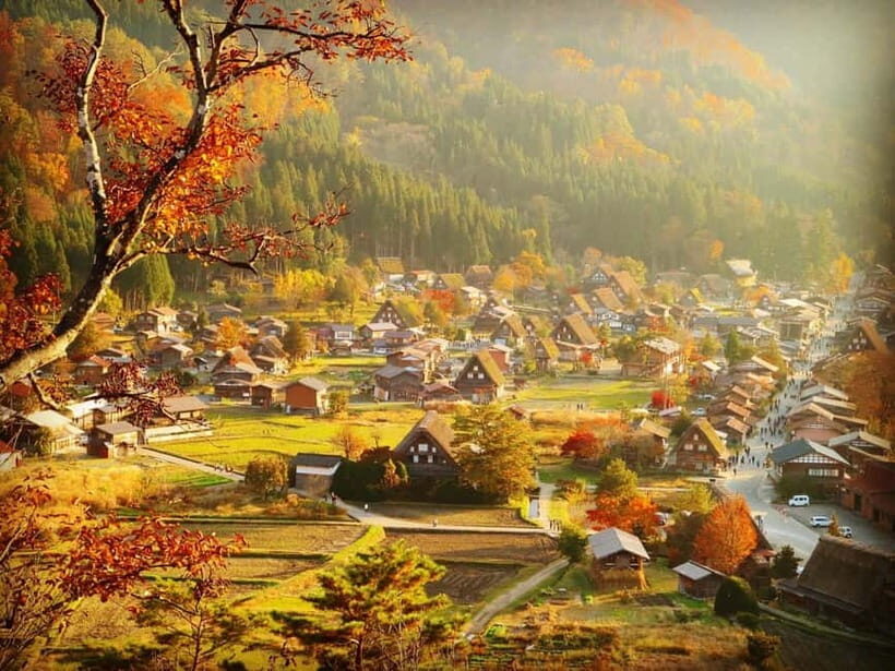 From Nagoya: Hida Takayama & Shirakawa-go Tour w/Opt. Lunch - Winter Twist: If Roads Close, You’ll See Gujo Hachiman Instead