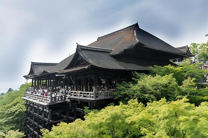 From Osaka: 10-hour Private Customizable Tour to Kyoto - Sannenzaka and Ninenzaka: the old-street pair you can shop on