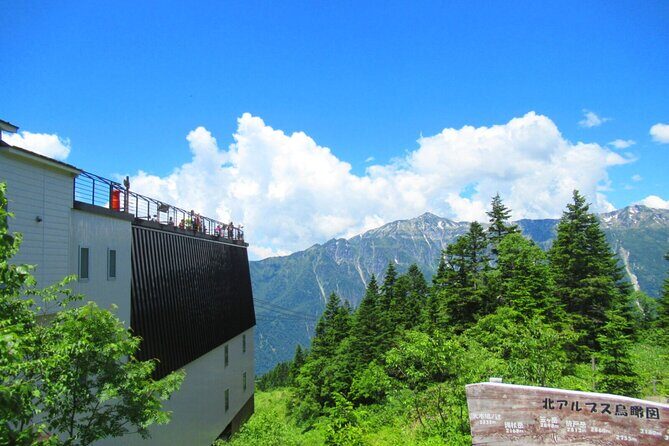 From Takayama: Alpine Splendor - Shinhotaka Ropeway and Kamikochi - Walking Kamikochi’s Taisho Pond and Azusa River