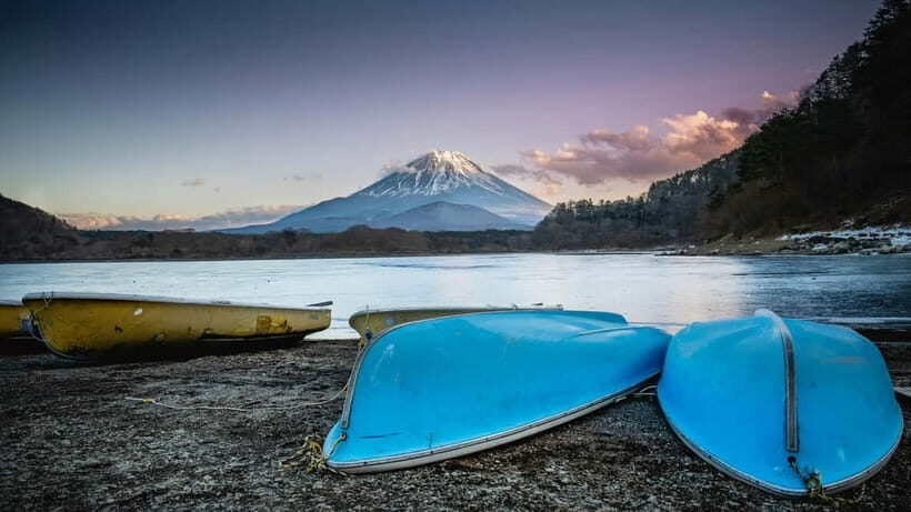 From Tokyo: 1 Full Day Mount fuji Sightseeing Trip - Lake Yamanaka: extra time for photos and breathing room