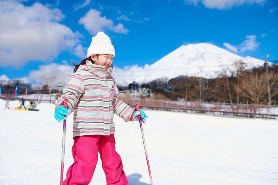 From Tokyo: Fujiyama Snow Resort Yeti Winter Ski Day Tour - Mt. Fuji photos: manage expectations for the big backdrop