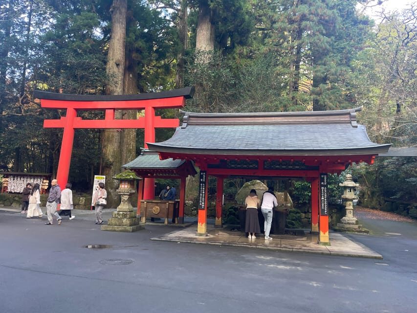 From Tokyo: Hakone Full Day Customizable Private Tour - Your start in Tokyo: punctual pickup, but plan for traffic reality