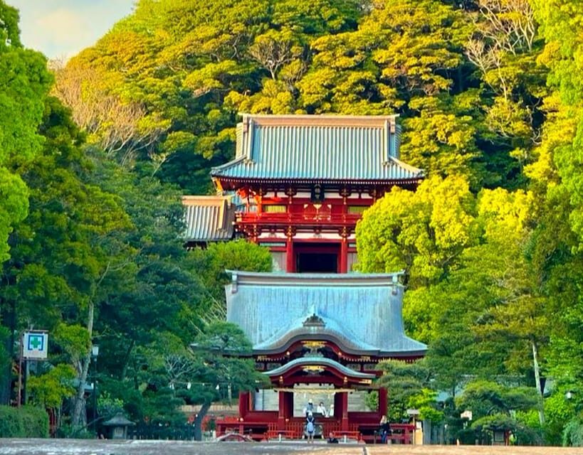 From Tokyo: Kamakura and Enoshima Full-Day Private Trip - Tsurugaoka Hachimangu Shrine: easy pacing and nature all around