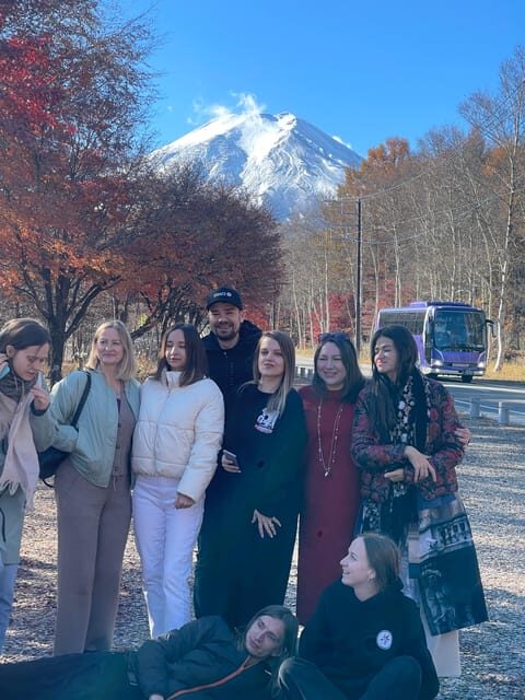 From Tokyo: Mount Fuji Full Customized Tour English Guide - Oshino Hakkai and Kitaguchi Sengen Shrine: traditional Japan with real atmosphere
