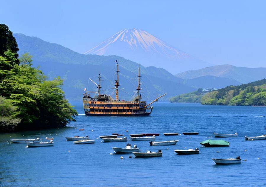 From Tokyo: Mount Fuji & Hakone Full Day Private Tour - Chureito Pagoda, Kitaguchi-hongu Fuji Sengen Shrine, and Oshino-style village time
