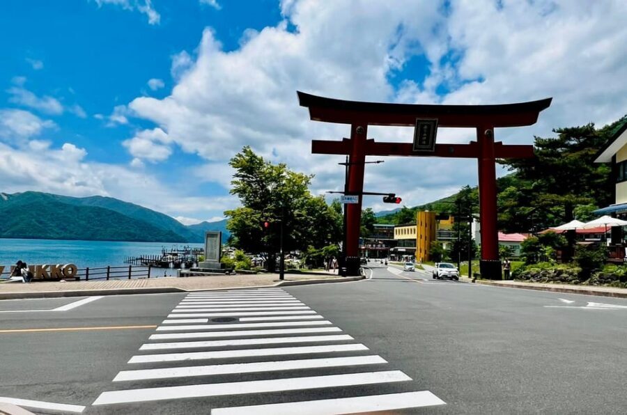 From Tokyo: Nikko luxury Tour with English-speaking Guide - Kegon Falls at Golden Hour Timing