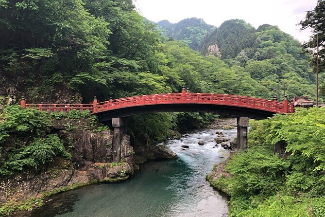 From Tokyo: Nikko Toshogu Shrine and Kegon Waterfall Tour - The ride itself: Wi‑Fi, comfort, and the Irohazaka mountain road