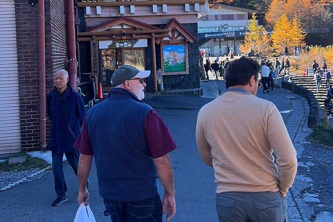 From Tokyo: Private Day Trip to Mount Fuji & Fuji Five lakes - Stop 5: Lake Kawaguchiko and the included boat cruise on Lake Kawaguchi